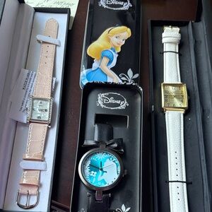 NWOT Bundle 3 watches Disney Alice in Wonderland, Gossip and women’s wristwatch.